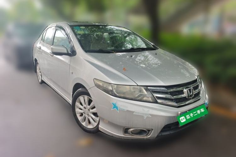 Used Honda City Classic 2012 1.5L manual Elite Edition Front Right 45 Deg