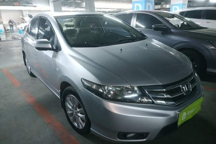 Used Honda City Classic 2012 1.5L Automatic Elite Edition Front Right 45 Deg