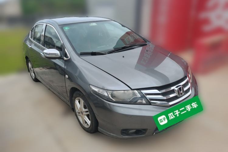 Used Honda City Classic 2012 1.5L manual Comfort version Front Right 45 Deg