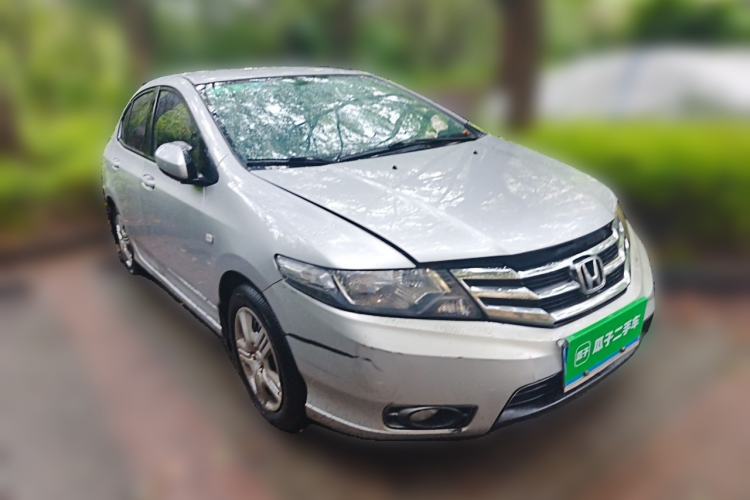 Used Honda City Classic 2012 1.5L manual Comfort version Front Right 45 Deg