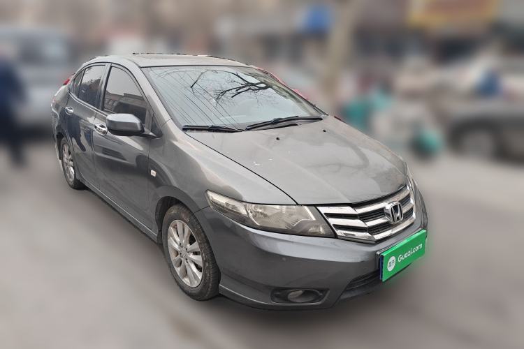 Used Honda City Classic 2012 1.5L manual Elite Edition Front Right 45 Deg