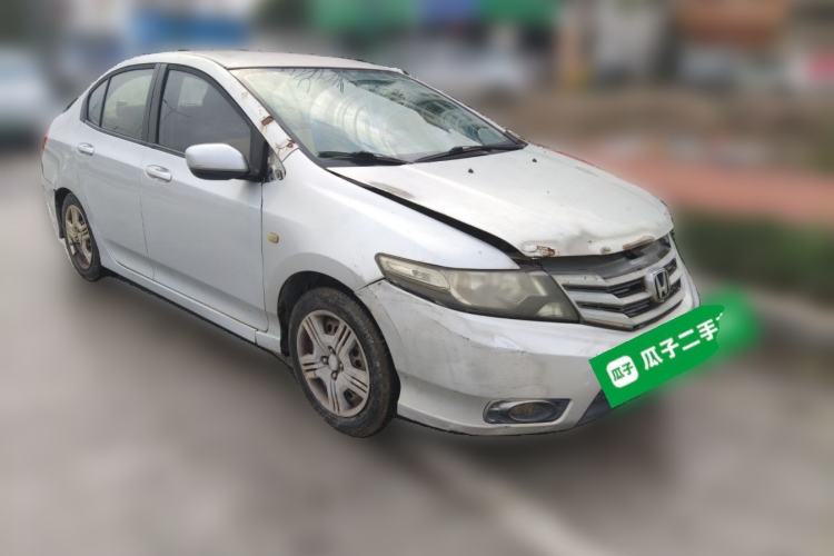 Used Honda City Classic 2012 1.5L manual Elite Edition Front Right 45 Deg