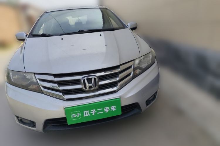 Used Honda City Classic 2012 1.5L manual Comfort version Front