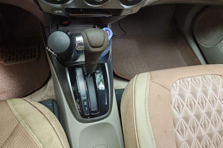 Used Honda City Classic 2012 1.5L Automatic Flagship Edition Gear Lever