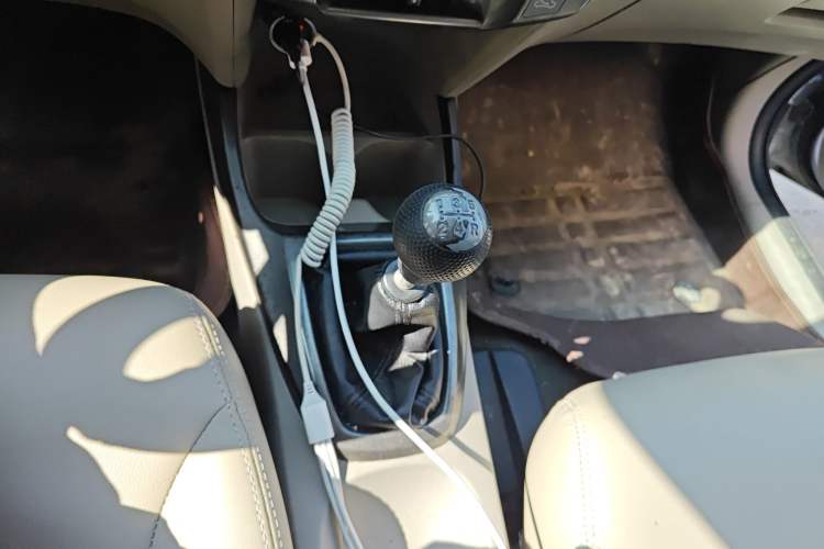 Used Honda City Classic 2012 1.5L manual Comfort version Gear Lever