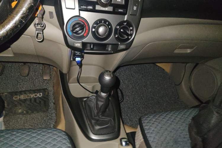 Used Honda City Classic 2012 1.5L manual Comfort version Gear Lever