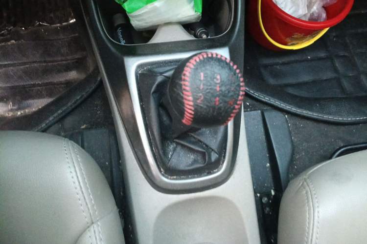 Used Honda City Classic 2012 1.5L manual Elite Edition Gear Lever