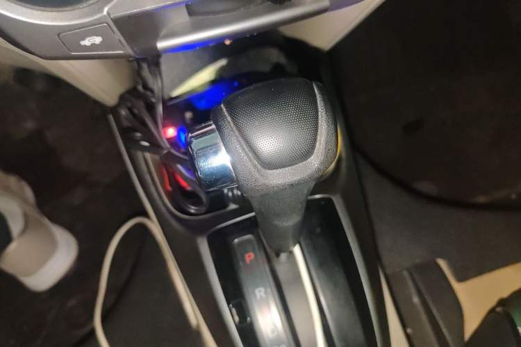 Used Honda City Classic 2012 1.5L Automatic Elite Edition Gear Lever