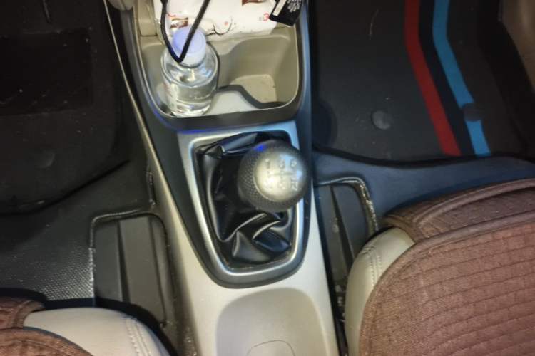 Used Honda City Classic 2012 1.5L manual Elite Edition Gear Lever