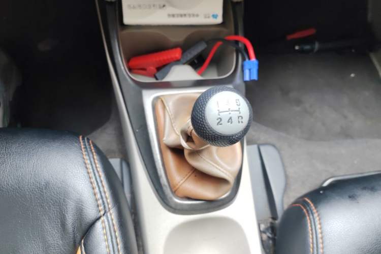 Used Honda City Classic 2012 1.5L manual Comfort version Gear Lever