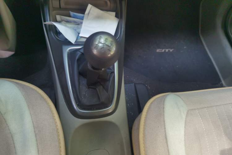 Used Honda City Classic 2012 1.5L manual Elite Edition Gear Lever