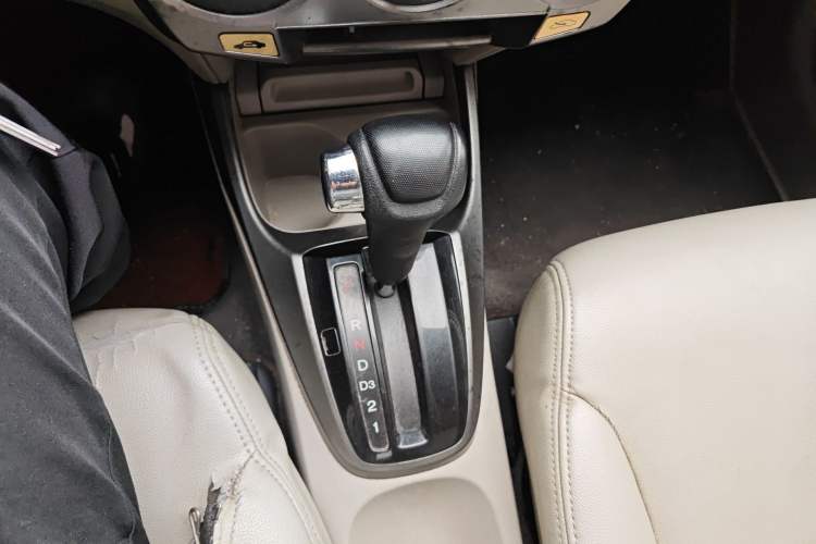 Used Honda City Classic 2012 1.5L Automatic Flagship Edition Gear Lever