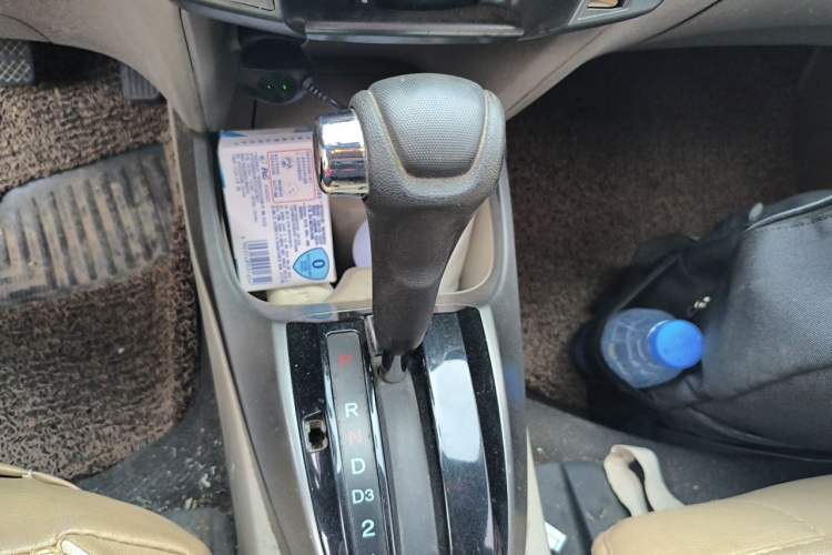 Used Honda City Classic 2012 1.5L Automatic Elite Edition Gear Lever