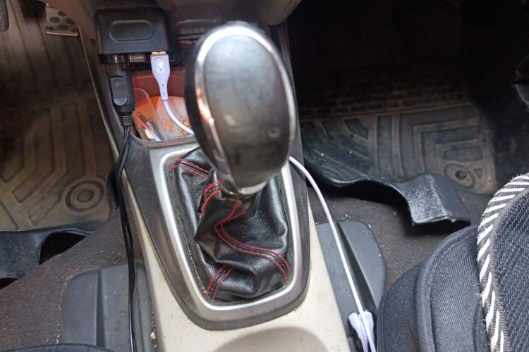 Used Honda City Classic 2012 1.5L manual Comfort version Gear Lever
