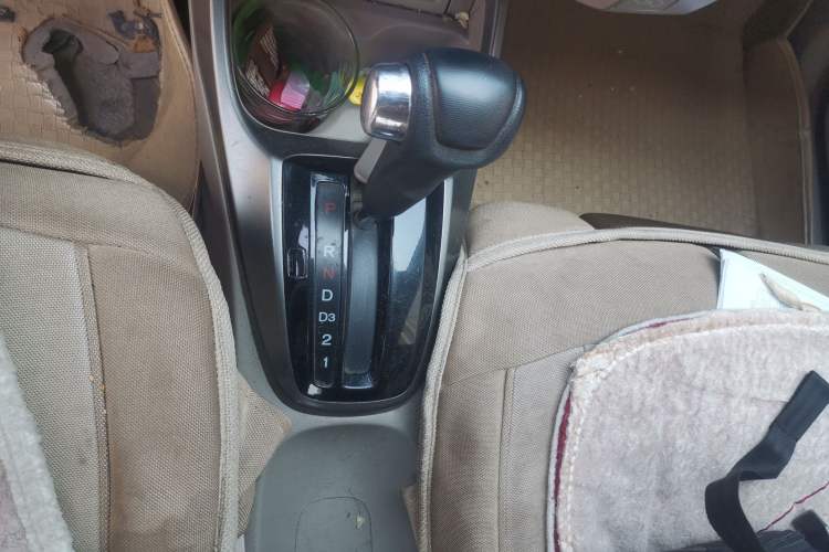 Used Honda City Classic 2012 1.5L Automatic Elite Edition Gear Lever