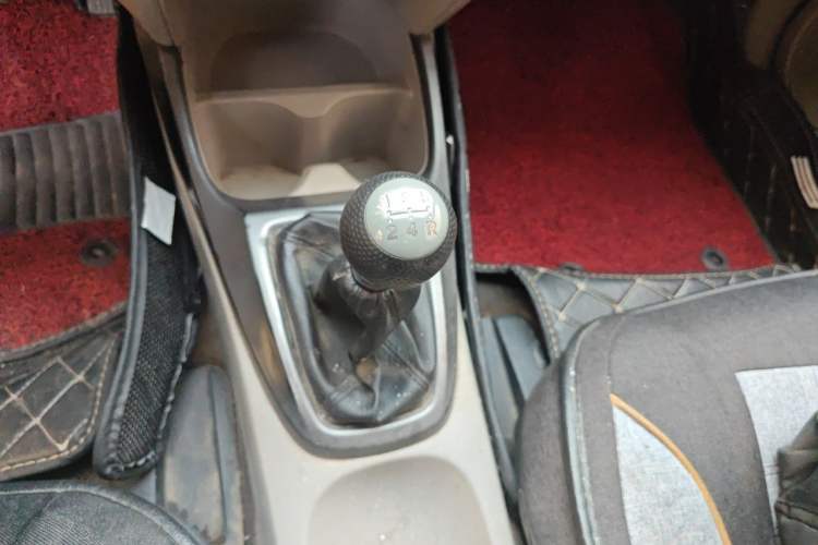 Used Honda City Classic 2012 1.5L manual Comfort version Gear Lever