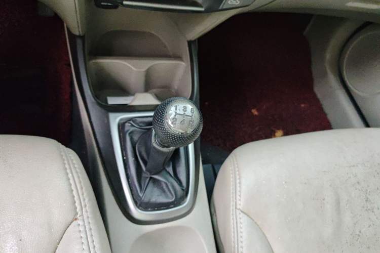 Used Honda City Classic 2012 1.5L manual Comfort version Gear Lever