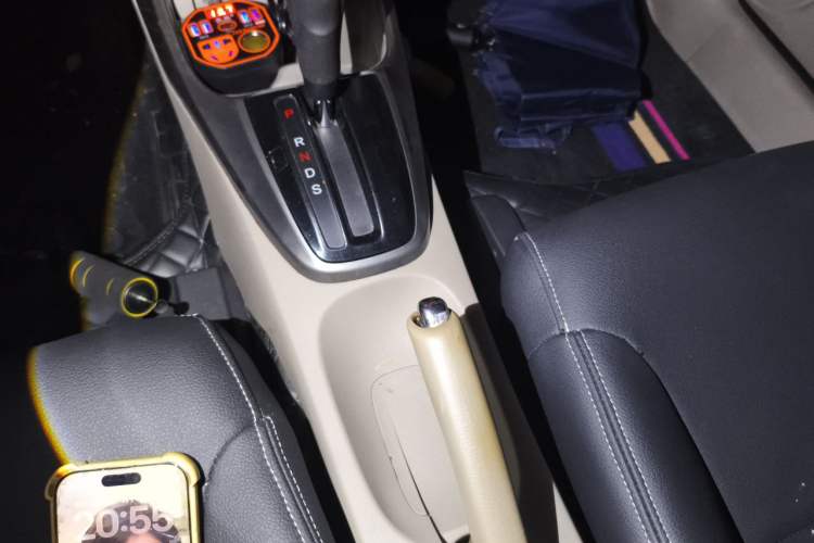 Used Honda City Classic 2012 1.8L automatic luxury edition Gear Lever