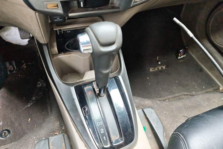 Used Honda City Classic 2012 1.5L Automatic Flagship Edition Gear Lever