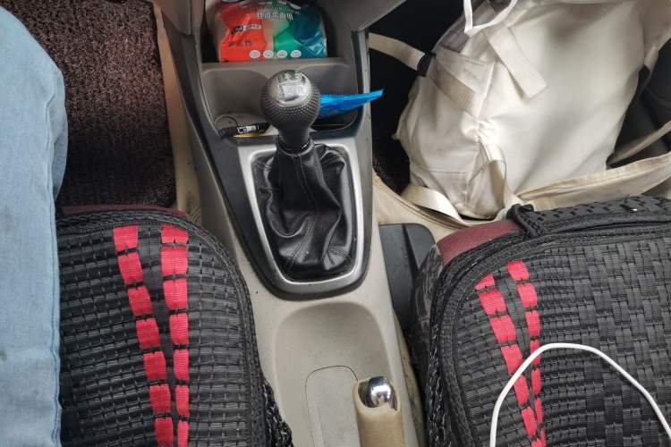 Used Honda City Classic 2012 1.5L manual Comfort version Gear Lever