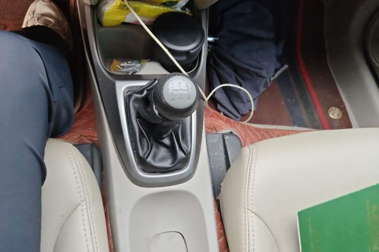 Used Honda City Classic 2012 1.5L manual Comfort version Gear Lever