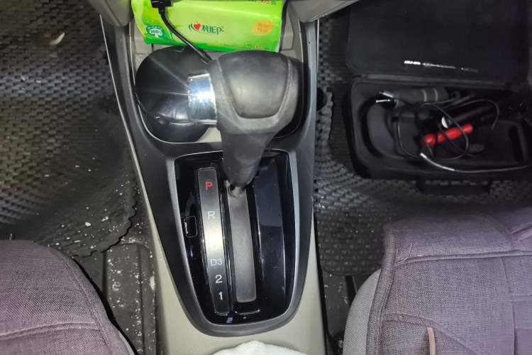 Used Honda City Classic 2012 1.5L Automatic Elite Edition Gear Lever
