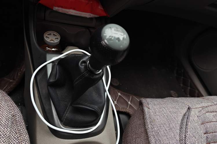 Used Honda City Classic 2012 1.5L manual Elite Edition Gear Lever