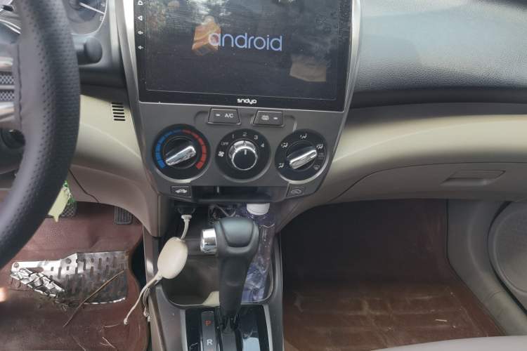 Used Honda City Classic 2012 1.5L Automatic Elite Edition Gear Lever