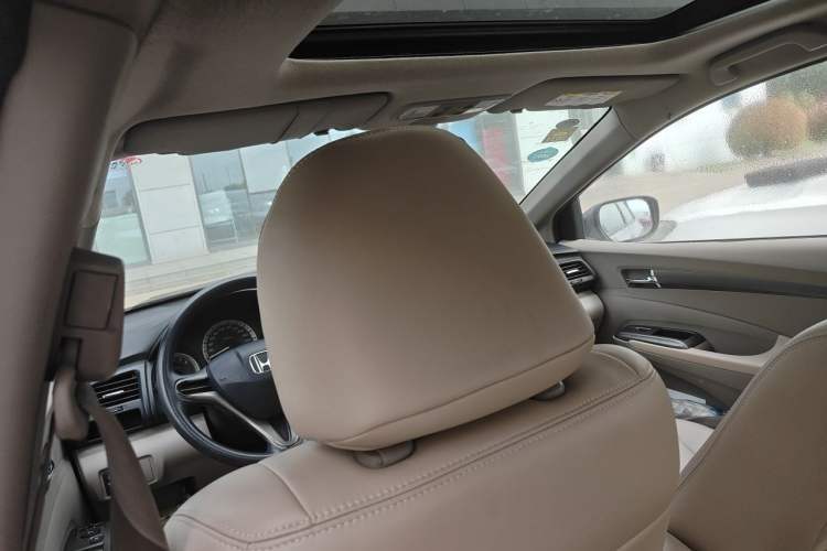 Used Honda City Classic 2012 1.5L Automatic Elite Edition Headliner