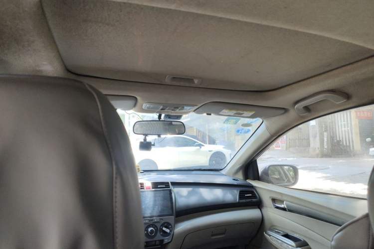 Used Honda City Classic 2012 1.5L manual Elite Edition Headliner