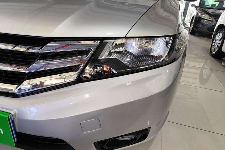 Used Honda City Classic 2012 1.5L manual Comfort version Left Front Headlight