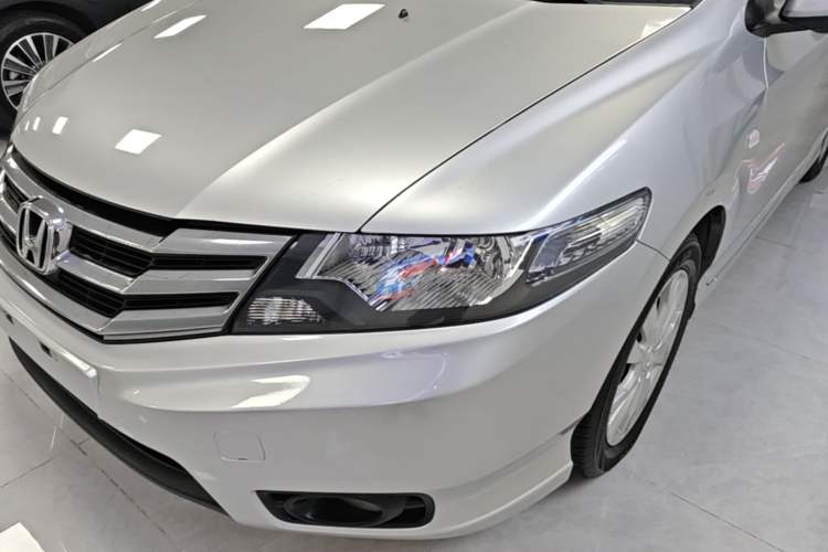 Used Honda City Classic 2012 1.5L Automatic Elite Edition Left Front Headlight