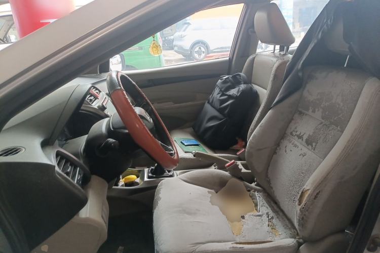 Used Honda City Classic 2012 1.5L manual Comfort version Left Front Seat