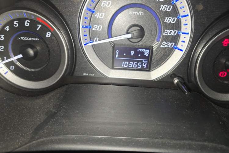 Used Honda City Classic 2012 1.5L manual Comfort version Odometer Close Up