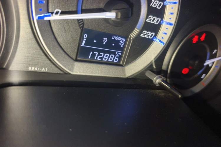 Used Honda City Classic 2012 1.5L manual Elite Edition Odometer Close Up
