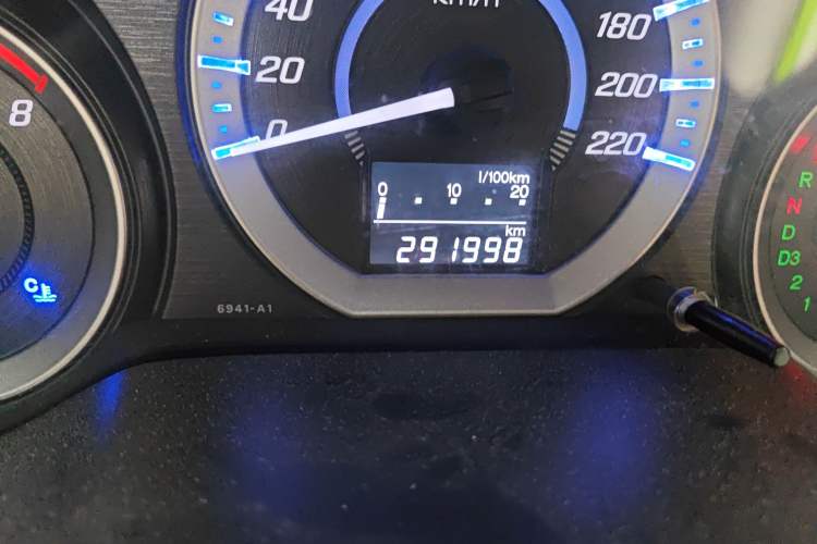 Used Honda City Classic 2012 1.5L Automatic Flagship Edition Odometer Close Up