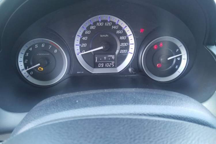 Used Honda City Classic 2012 1.5L manual Comfort version Odometer Close Up