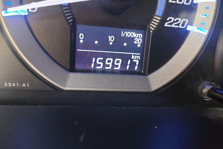 Used Honda City Classic 2012 1.5L manual Comfort version Odometer Close Up