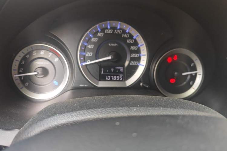 Used Honda City Classic 2012 1.5L manual Comfort version Odometer Close Up