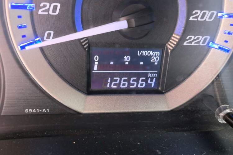 Used Honda City Classic 2012 1.5L manual Elite Edition Odometer Close Up