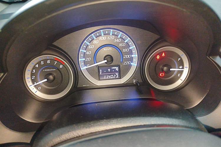 Used Honda City Classic 2012 1.5L manual Comfort version Odometer Close Up