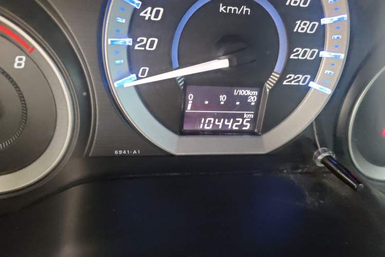 Used Honda City Classic 2012 1.5L manual Comfort version Odometer Close Up