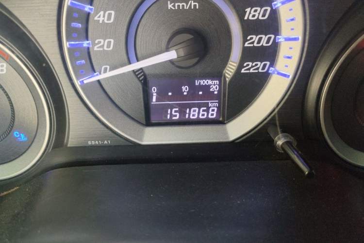 Used Honda City Classic 2012 1.5L manual Elite Edition Odometer Close Up