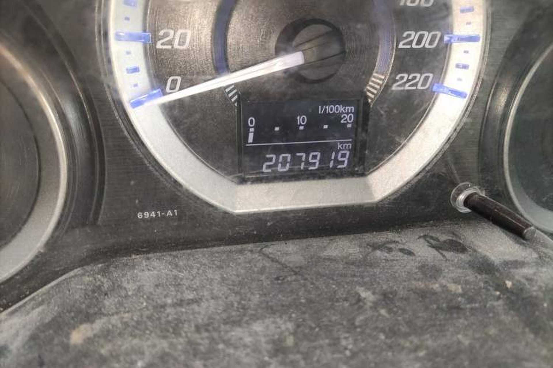 Used Honda City Classic 2012 1.5L manual Elite Edition Odometer Close Up