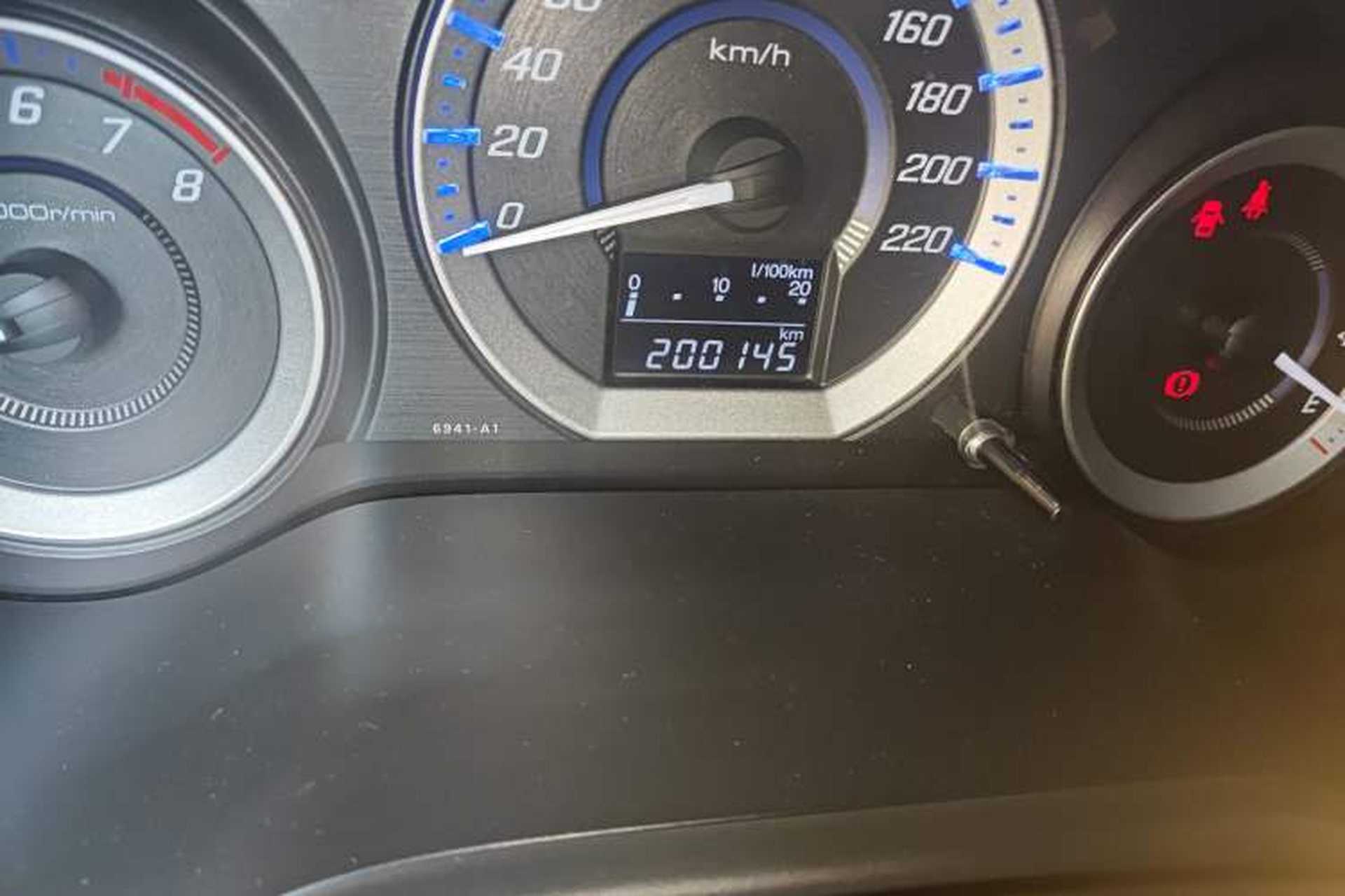 Used Honda City Classic 2012 1.5L manual Comfort version Odometer Close Up