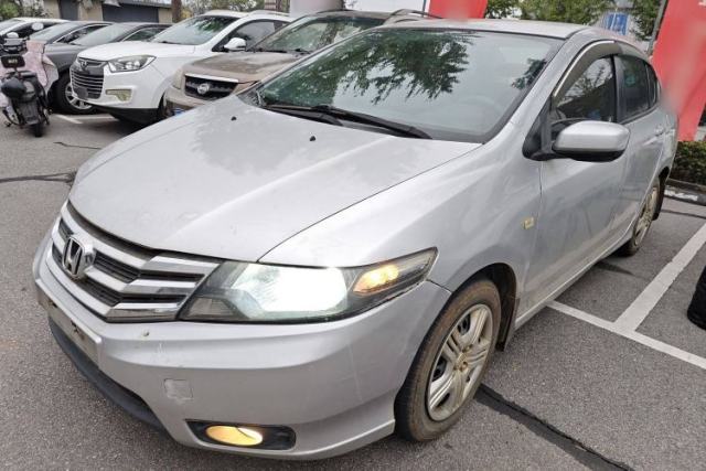 Used Honda City Classic 2012 1.5L manual Comfort version