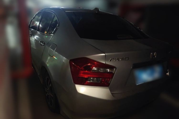 Used Honda City Classic 2012 1.5L manual Comfort version Rear Left 45 Deg