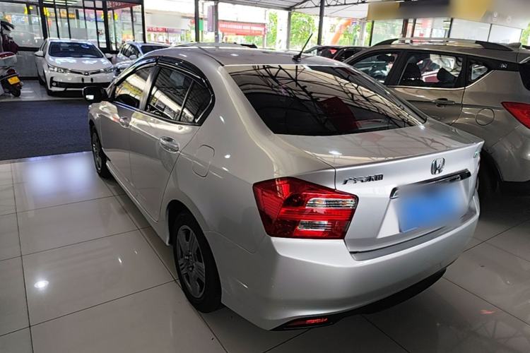Used Honda City Classic 2012 1.5L manual Comfort version Rear Left 45 Deg