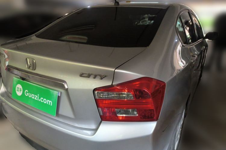 Used Honda City Classic 2012 1.5L manual Comfort version Rear Right 45 Deg
