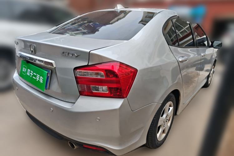 Used Honda City Classic 2012 1.5L manual Comfort version Rear Right 45 Deg